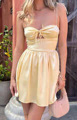 Sommer-Yellow-Mini-Dress