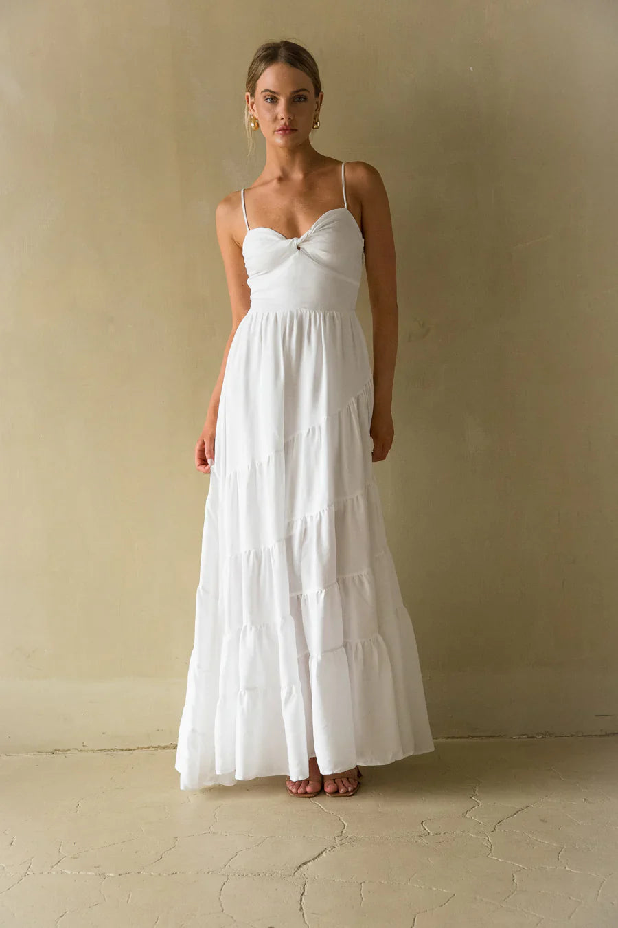 Donna-Twist-Front-Maxi-Dress